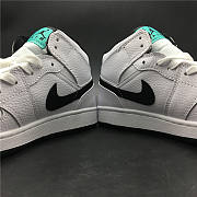 Air Jordan 1 Retro Mid White Black Hyper Jade (GS) 554725-122  - 3