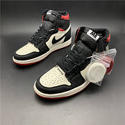 Air Jordan 1 Retro High  - 5