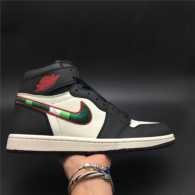 Air Jordan 1 Retro High Sports Illustrated (A Star Is Born) 555088-015 - 1