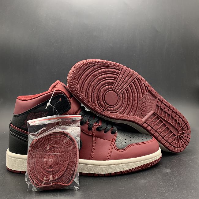 Air Jordan 1 Retro Mid Team Red Black 554724-601 - 1