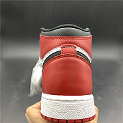 Air Jordan 1 Retro Black Toe 555088-125 - 4