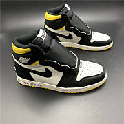 Air Jordan 1 Retro High  - 4