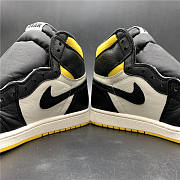 Air Jordan 1 Retro High  - 2