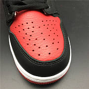 Air Jordan 1 Retro Bred  - 4