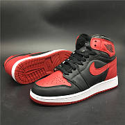 Air Jordan 1 Retro Bred  - 5