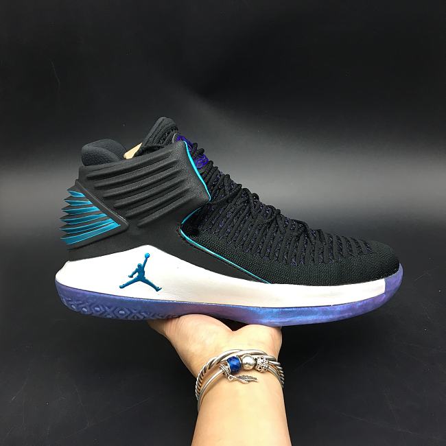 Air Jordan XXXII CEO AA1253-016 - 1