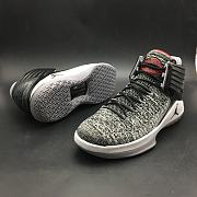 Air Jordan 32 B&W UNIVERSITY AH3348-002 - 5