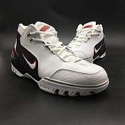 Nike KoBe James black red and white AJ4204-101  - 6