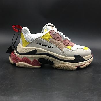 Balenciaga Triple S Pink 483523 W06E3 7075