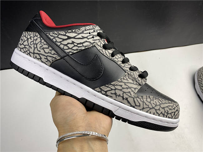 Nike Dunk SB Low Supreme Black Cement (2002) 304292-131 - 1