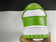 Supreme Nike SB Dunk Low Green DH3228-101 - 6