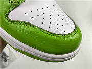 Supreme Nike SB Dunk Low Green DH3228-101 - 2