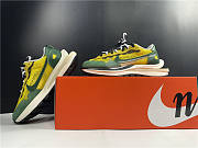 Nike Vaporwaffle sacai Tour Yellow Stadium GreenCV1363-700 - 4