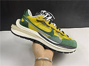 Nike Vaporwaffle sacai Tour Yellow Stadium GreenCV1363-700 - 5