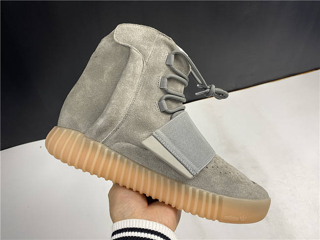 Adidas Yeezy Boost 750 Light Grey Glow In the Dark BB1840 - 1