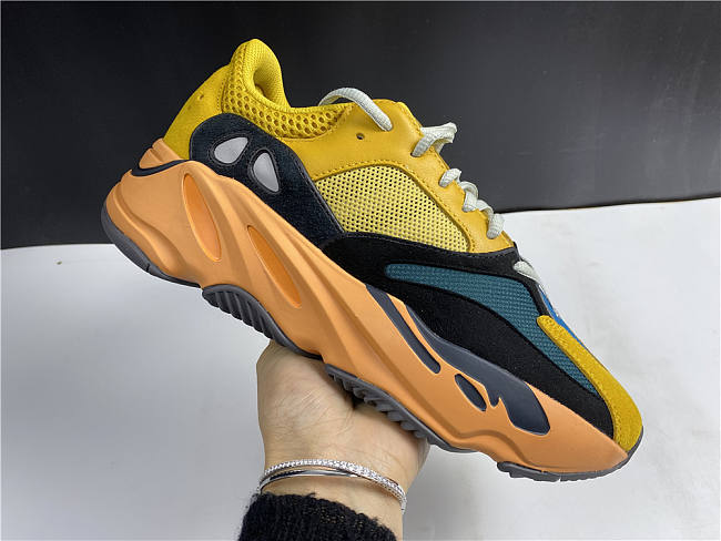 Adidas yeezy boost 700 New colorway SUN Yellow wave runner GZ6984  - 1