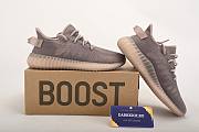 Adidas Yeezy Boost 350 V2 Fade H02795  - 3