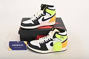 Air Jordan 1 Retro High OG “Volt Gold” 555088-118 - 4