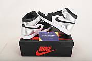 Air Jordan 1 High OG WMNS “Silver Toe” CD0461-001 - 4