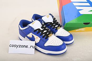 Nike SB Dunk Low Supreme Stars Hyper Royal (2021) DH3228-100