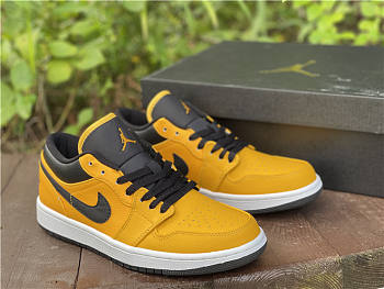 Air Jordan 1 Low University Gold 553558-700