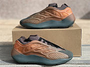 Adidas Yeezy 700 V3 Copper Fade GY4109 - 2