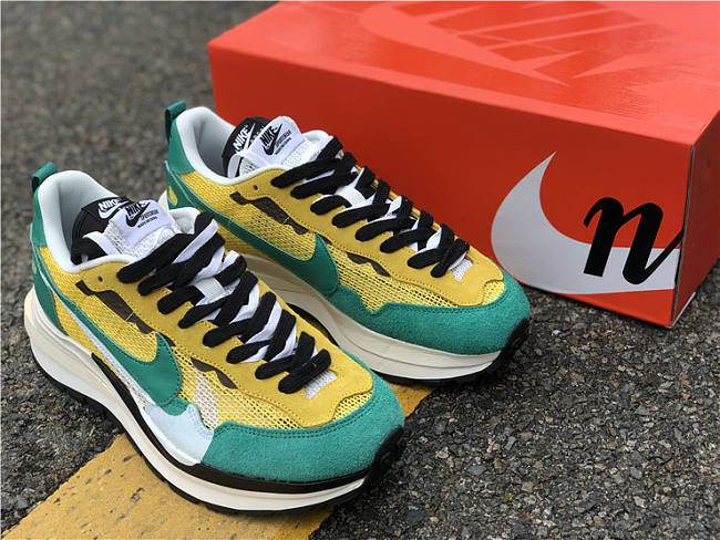 Nike Sacai HUO green yellow white CI9928 300 - 1