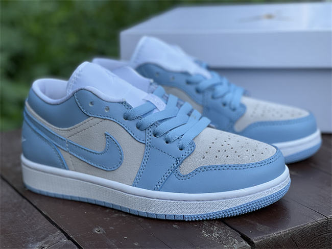 Air Jordan 1 Low University Blue WMNS DC0774-050 - 1