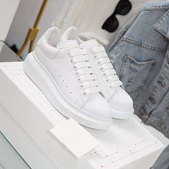 Alexander McQueen Oversized White 553680WHGP59000