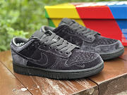 Dover Street Market x SB Dunk Low “Triple Black” DH2686-002 - 1