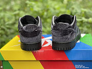 Dover Street Market x SB Dunk Low “Triple Black” DH2686-002 - 6