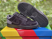 Dover Street Market x SB Dunk Low “Triple Black” DH2686-002 - 4