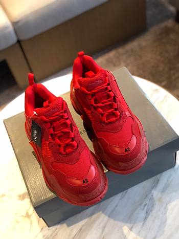 Balenciaga Triple S Red Clear Sole 541624W09O16500