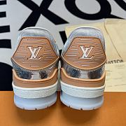 Louis Vuitton Trainer Metallic Beige 1A996D - 2