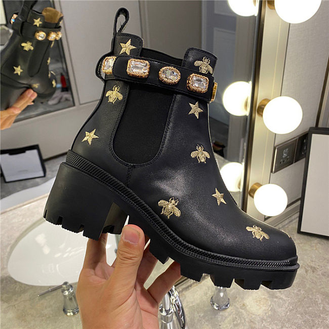 X4BAL Gucci Star And Bee Embroidered Boots - 1