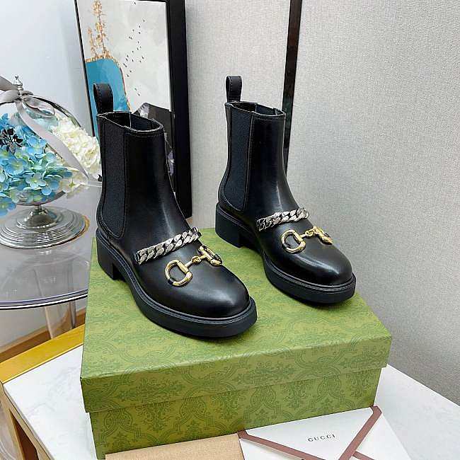 Gucci Chelsea boot with chain in black leather ‎670393 17K10 1000 - 1