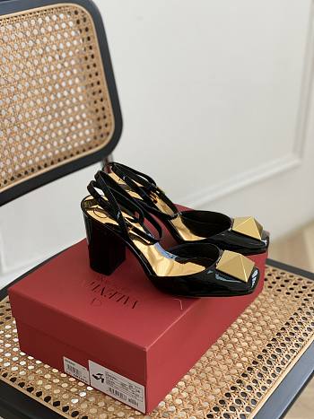 ONE STUD PUMP IN PATENT LEATHER 90MM XW2S0DT4LAF0NO