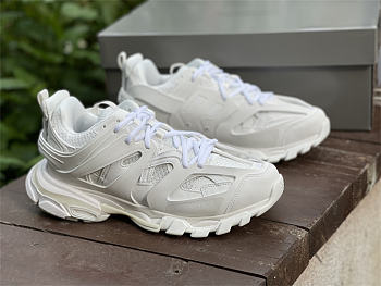 Balenciaga Track All White 542023W3GH21120