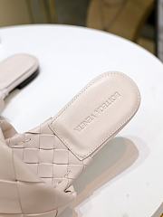 Bottega Veneta Women's White The Lido Intrecciato Leather Sandal - 3