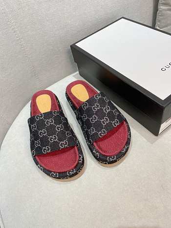 Gucci platform slide sandal 013