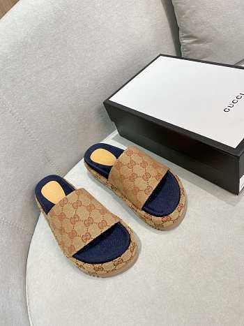 Gucci platform slide sandal 016