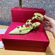 ROMAN STUD CALFSKIN PUMP LIME SORBET 40 MM - 2