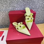 ROMAN STUD FLAT MULE IN CALFSKIN LIME SORBET - 5