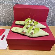 ROMAN STUD FLAT MULE IN CALFSKIN LIME SORBET - 2