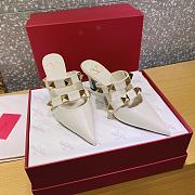 ROMAN STUD MULE IN CALFSKIN LIGHT IVORY 65 MM - 2