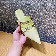 ROMAN STUD MULE IN CALFSKIN LIME SORBET 65 MM - 2