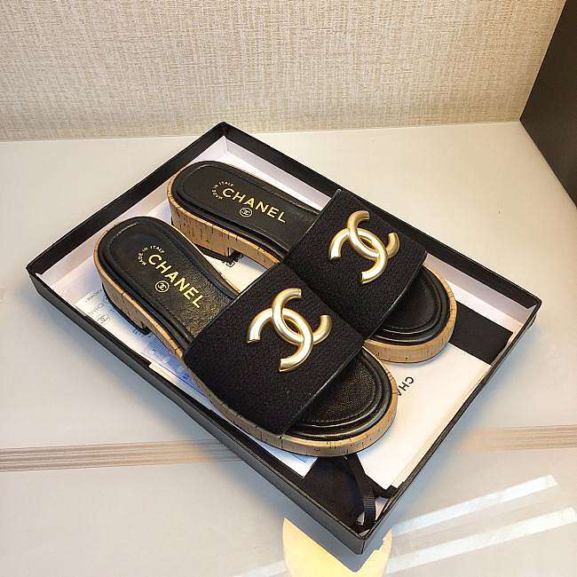 Chanel Slides 0009 - 1