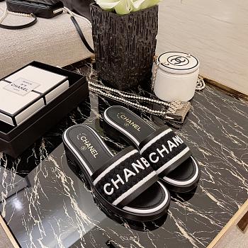 Chanel Slides 0022