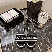 Chanel Slides 0022 - 3