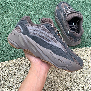 Adidas Yeezy Boost 700 V2 Mauve GZ0724